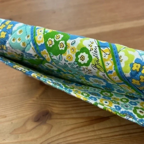 VERA BRADLEY English Meadow Wallet - Picture 4 of 7